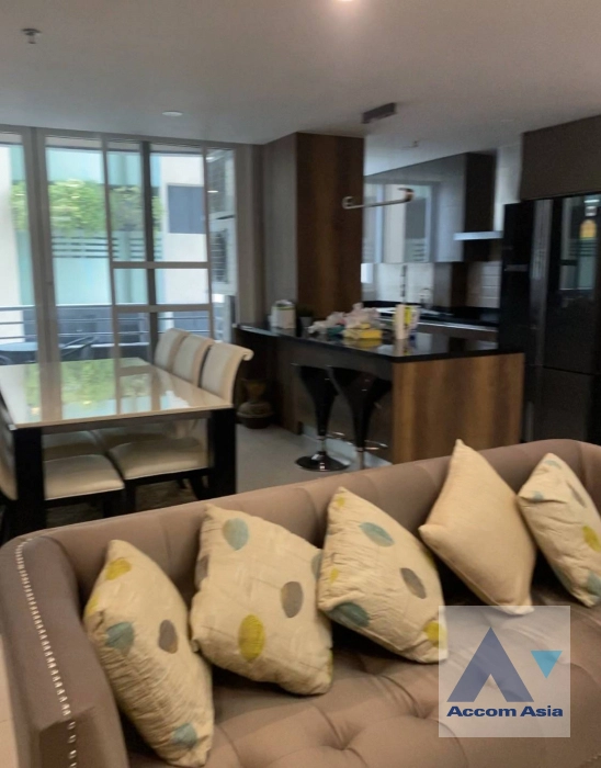  3 Bedrooms  Condominium For Rent in Sukhumvit, Bangkok  near BTS Thong Lo (AA41328)