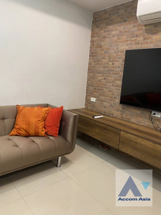  3 Bedrooms  Condominium For Rent in Sukhumvit, Bangkok  near BTS Thong Lo (AA41328)