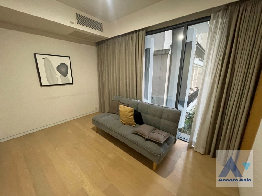  2 Bedrooms  Condominium For Rent in Sukhumvit, Bangkok  near BTS Phrom Phong (AA41335)