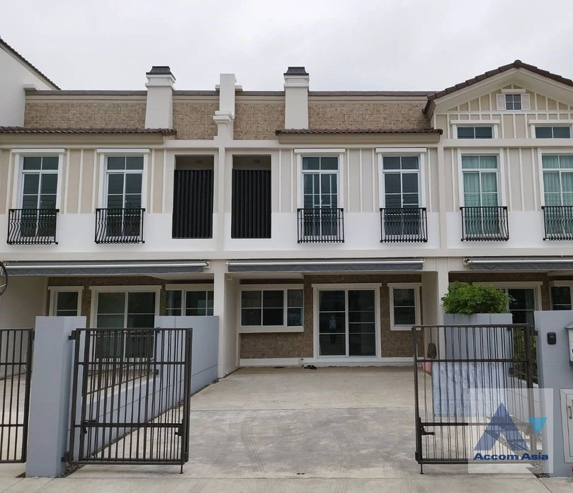  3 Bedrooms  Townhouse For Rent in Pattanakarn, Bangkok  near BTS Udomsuk (AA41345)