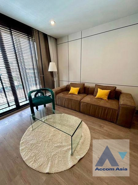  1 Bedroom  Condominium For Rent in Ploenchit, Bangkok  near BTS Ploenchit (AA41351)