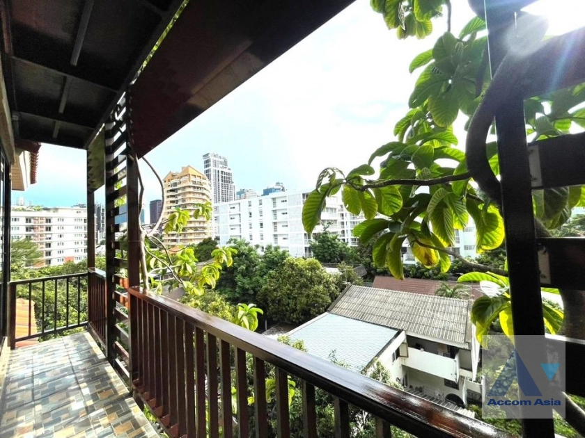 22  3 br Condominium For Rent in Sukhumvit ,Bangkok BTS Ekkamai at Cross Creek AA41352