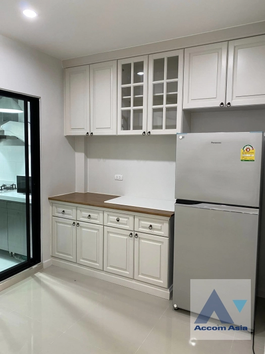 4  3 br House For Rent in Pattanakarn ,Bangkok  at PREMIUM time home AA41356