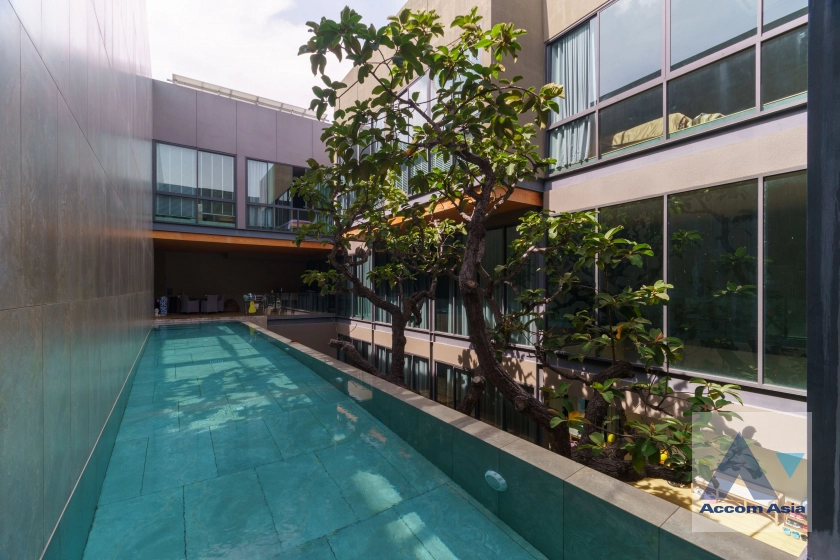 21  4 br House For Rent in lat phrao ,Bangkok MRT Lat Phrao AA41357