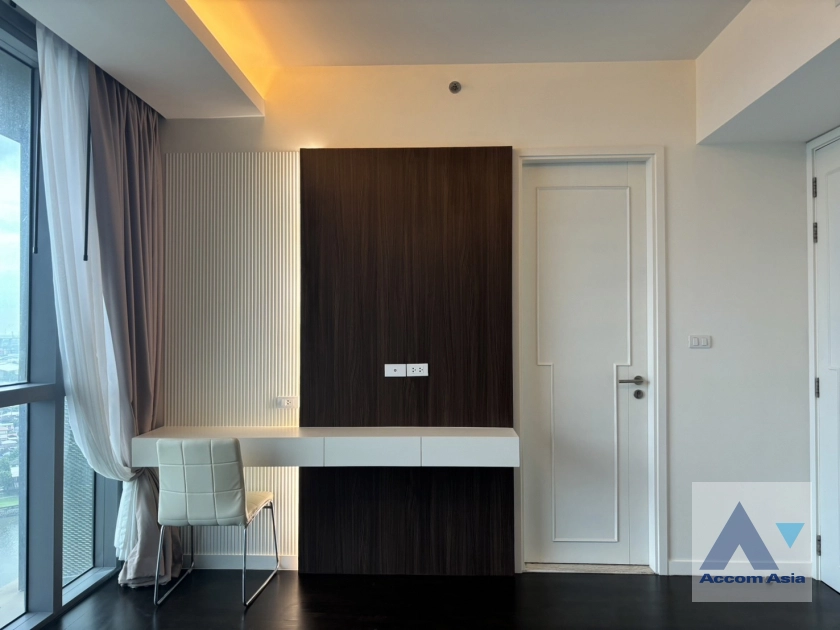 22  3 br Condominium For Rent in Charoenkrung ,Bangkok BRT Wat Dan at The Pano AA41364