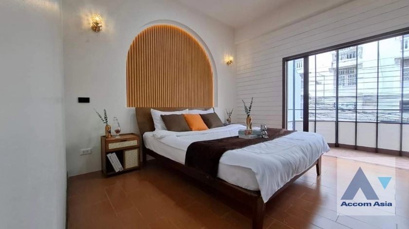 7  4 br Townhouse For Sale in phaholyothin ,Bangkok  AA41365