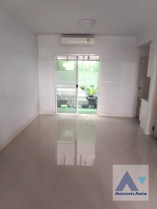  3 Bedrooms  House For Rent in Lat Phrao, Bangkok  (AA41368)