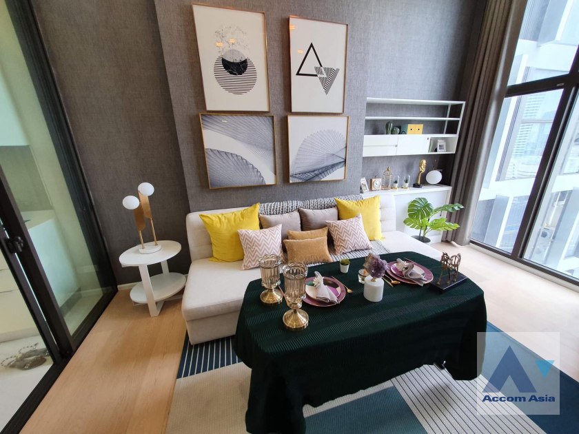 Duplex Condo |  1 Bedroom  Condominium For Sale in Phaholyothin, Bangkok  near MRT Rama 9 - ARL Makkasan (AA41370)