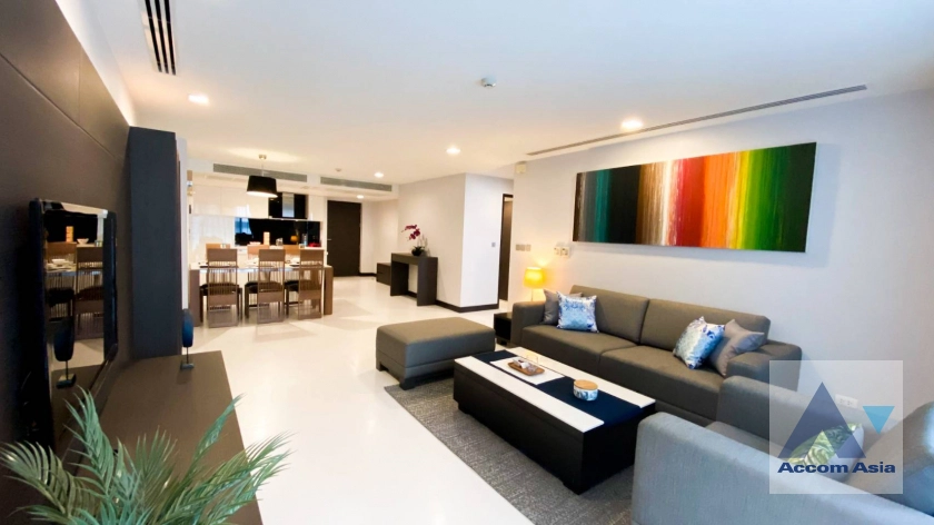  2 Bedrooms  Apartment For Rent in Sukhumvit, Bangkok  near BTS Asok - MRT Sukhumvit (AA41380)