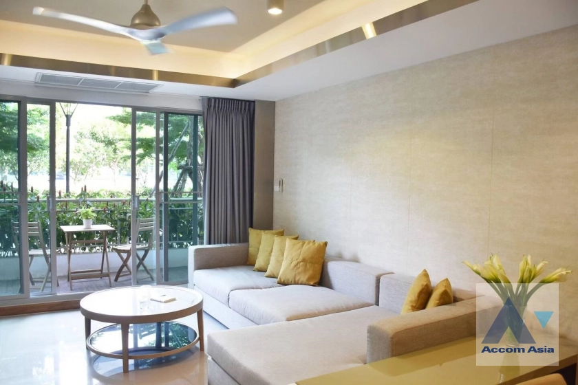  2 Bedrooms  Condominium For Rent in Dusit, Bangkok  near BTS Krung Thon Buri (AA41390)