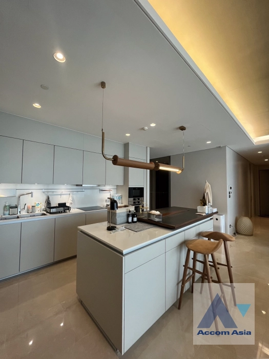 5  2 br Condominium For Rent in Ploenchit ,Bangkok BTS Ploenchit - MRT Lumphini at The Residences at Sindhorn Kempinski Hotel Bangkok AA41399