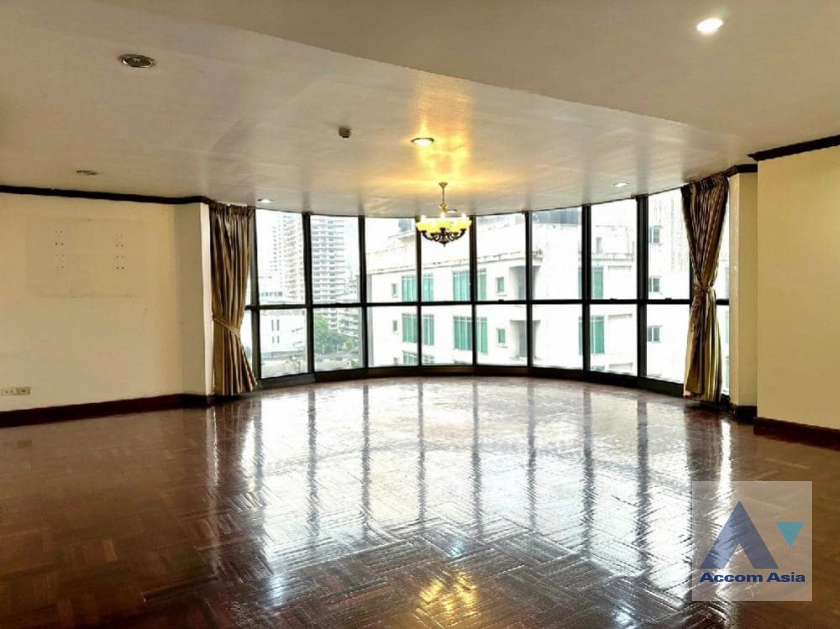 Pet friendly |  3 Bedrooms  Condominium For Rent & Sale in Sukhumvit, Bangkok  near MRT Lumphini (AA41405)