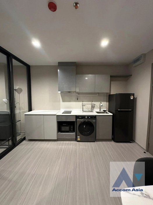  1 Bedroom  Condominium For Rent in Phaholyothin, Bangkok  near MRT Rama 9 - ARL Makkasan (AA41408)