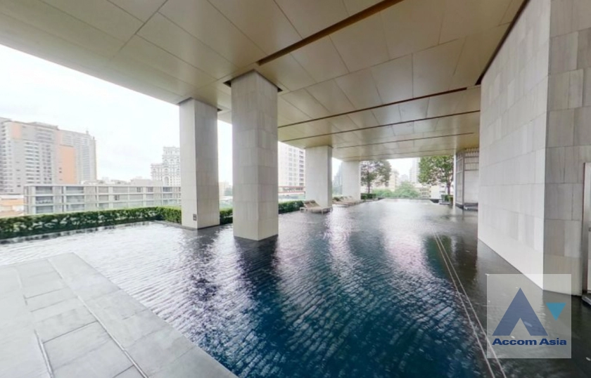  2 Bedrooms  Condominium For Rent in Sukhumvit, Bangkok  near BTS Phrom Phong (AA41428)