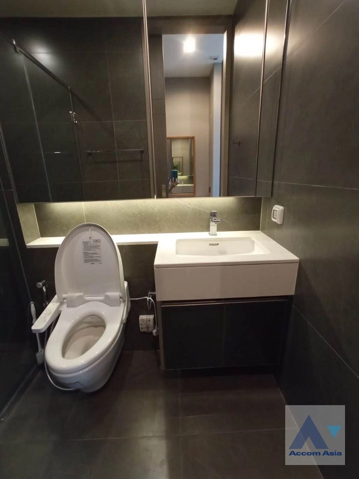 9  1 br Condominium For Rent in Ratchadapisek ,Bangkok BTS Asok - MRT Phetchaburi - ARL Makkasan at The Esse At Singha Complex AA41430