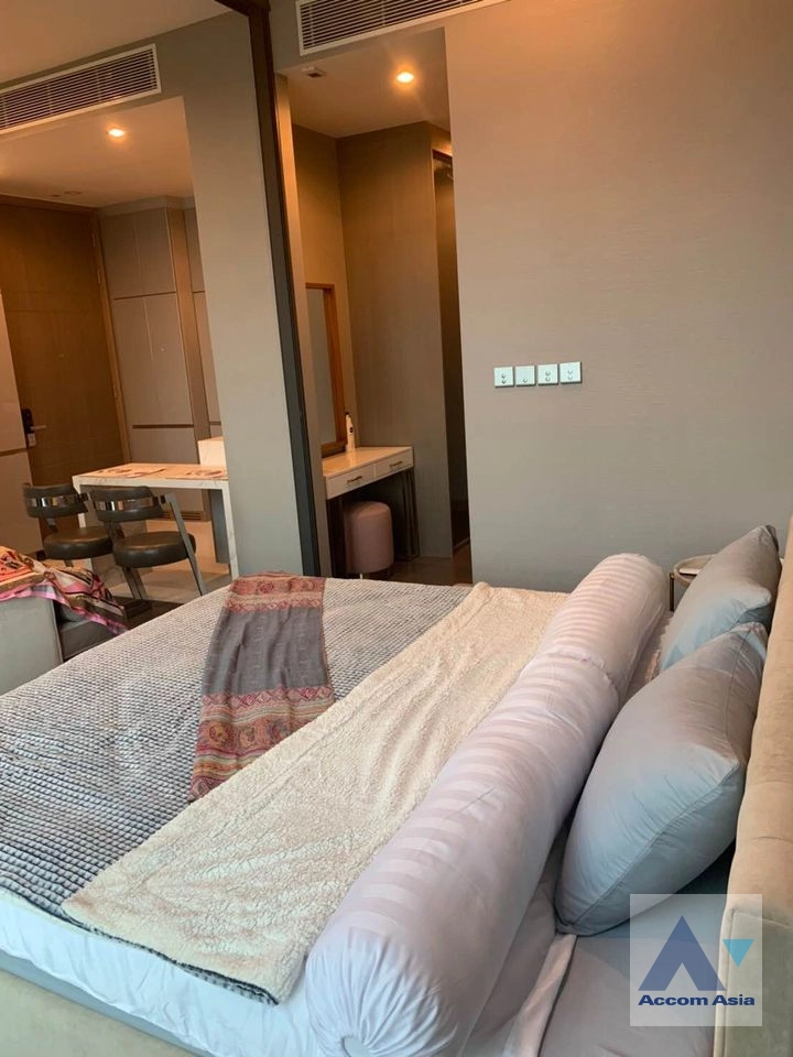 6  1 br Condominium For Rent in Ratchadapisek ,Bangkok BTS Asok - MRT Phetchaburi - ARL Makkasan at The Esse At Singha Complex AA41430