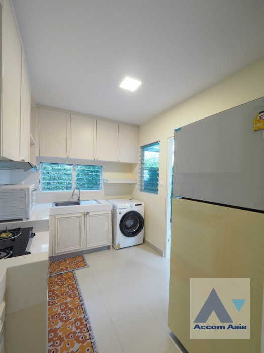 13  4 br Townhouse For Rent in Samutprakan ,Samutprakan  at Villaggio Srinakarin-Bangna 2 AA41432