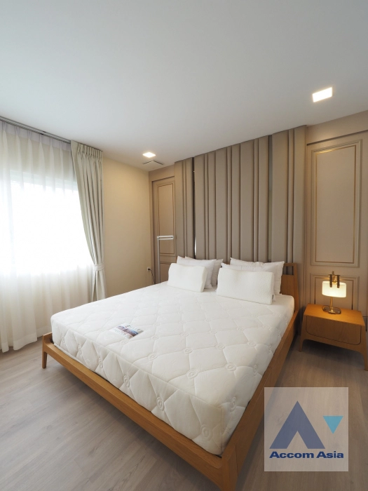 15  4 br Townhouse For Rent in Samutprakan ,Samutprakan  at Villaggio Srinakarin-Bangna 2 AA41432