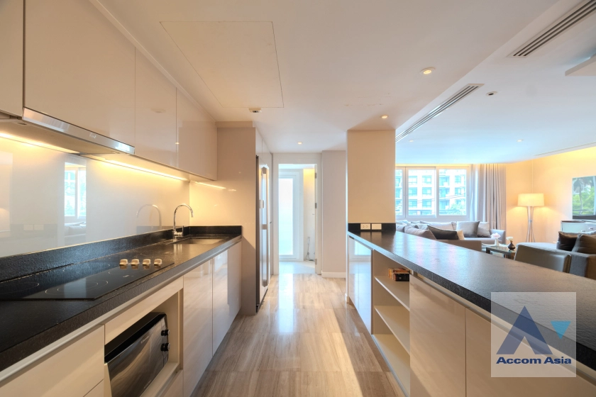  4 Bedrooms  Condominium For Rent in Sukhumvit, Bangkok  near BTS Thong Lo (AA41438)