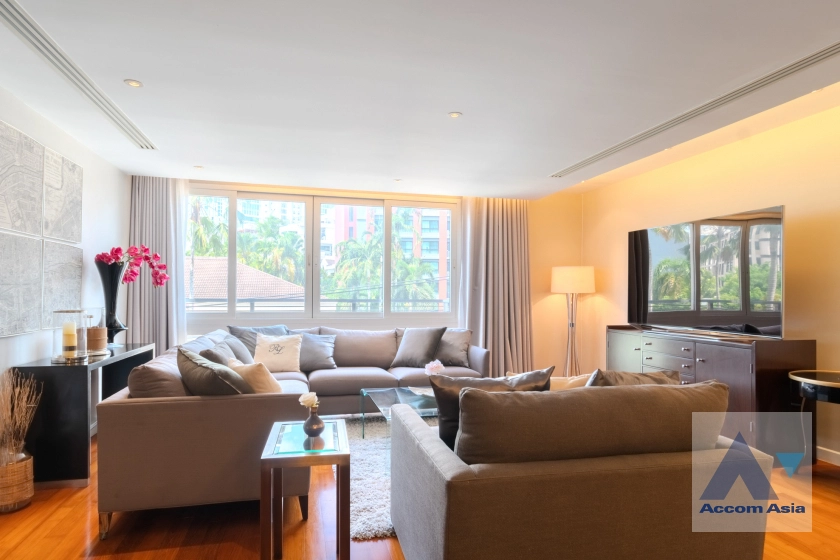  4 Bedrooms  Condominium For Rent in Sukhumvit, Bangkok  near BTS Thong Lo (AA41438)