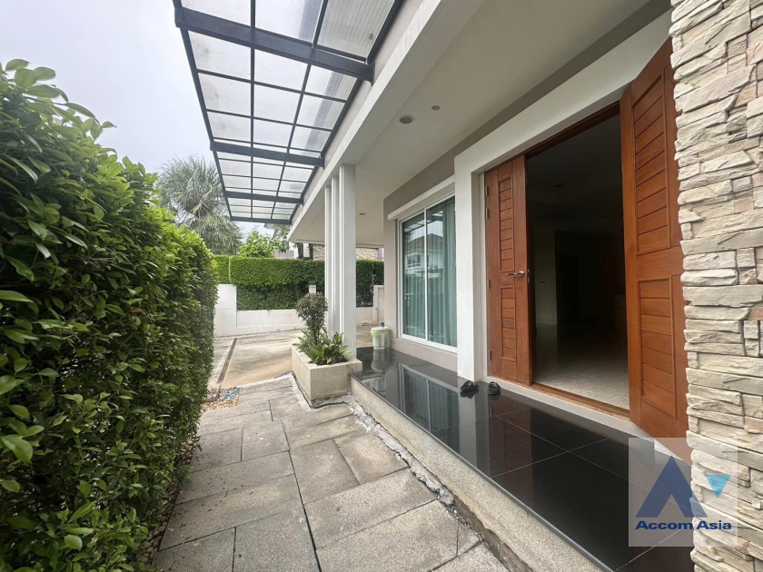 13  4 br House For Sale in Latkrabang ,Bangkok ARL Ban Thap Chang at Grand Bangkok Boulevard Rama 9 Srinagarindra AA41451