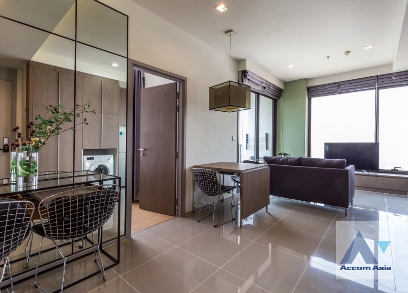  2 Bedrooms  Condominium For Rent in Phaholyothin, Bangkok  (AA41454)