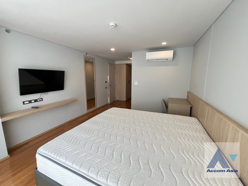 10  2 br Apartment For Rent in Sukhumvit ,Bangkok BTS Nana at Comfortable of Living Space AA41455