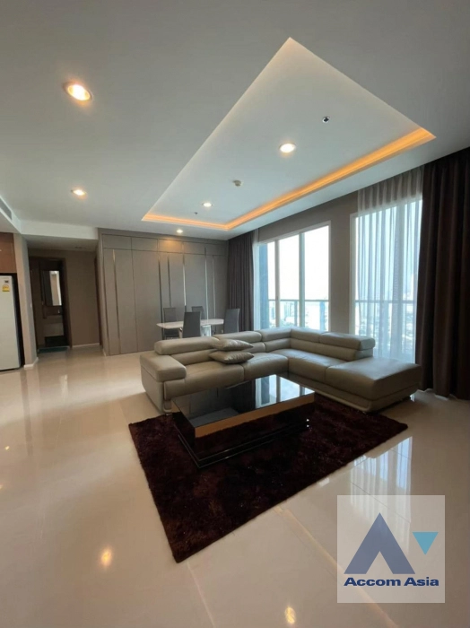 Luxury |  3 Bedrooms  Condominium For Rent & Sale in Rama3, Bangkok  near BTS Saphan Taksin (AA41460)