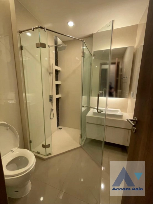 13  3 br Condominium for rent and sale in Charoenkrung ,Bangkok BTS Saphan Taksin at Menam Residences AA41460