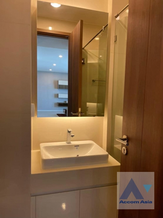 14  3 br Condominium for rent and sale in Charoenkrung ,Bangkok BTS Saphan Taksin at Menam Residences AA41460