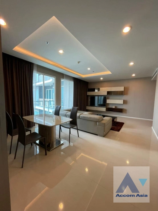 Luxury |  3 Bedrooms  Condominium For Rent & Sale in Rama3, Bangkok  near BTS Saphan Taksin (AA41460)