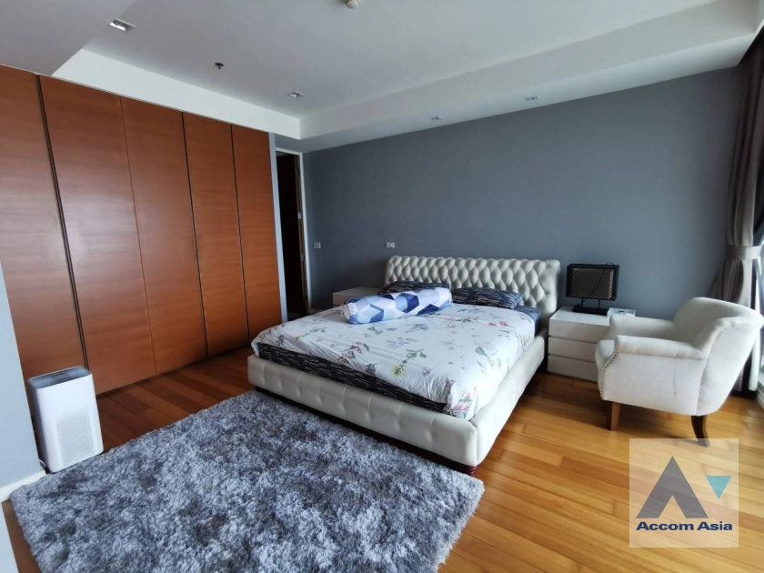 6  4 br Condominium For Rent in Charoennakorn ,Bangkok BTS Krung Thon Buri at The River Condominium AA41468