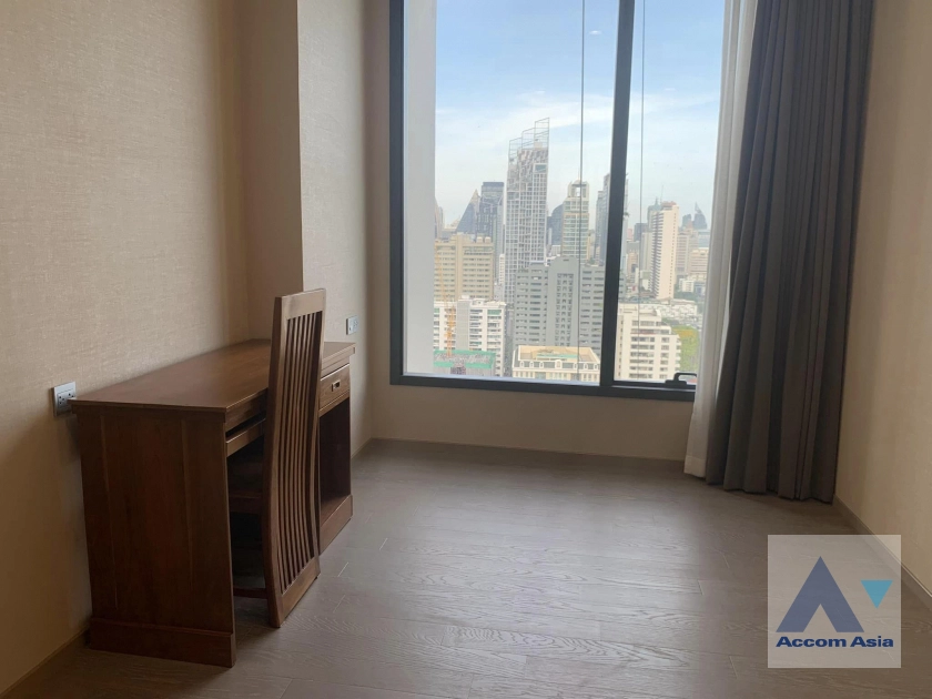  2 Bedrooms  Condominium For Rent in Sukhumvit, Bangkok  near BTS Asok - MRT Sukhumvit (AA41469)