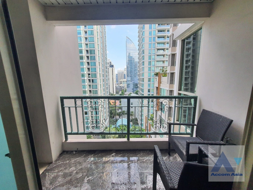  1 Bedroom  Condominium For Rent in Ploenchit, Bangkok  near BTS Chitlom (AA41470)