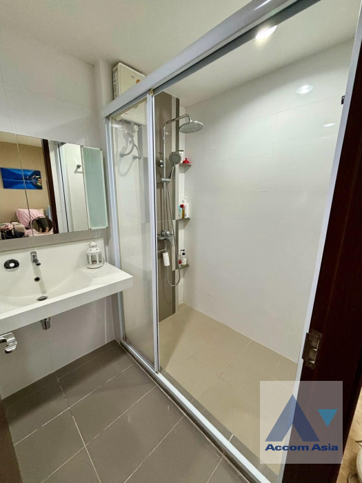 10  1 br Condominium For Sale in Ratchadapisek ,Bangkok  at RHYTHM Ratchada AA41475