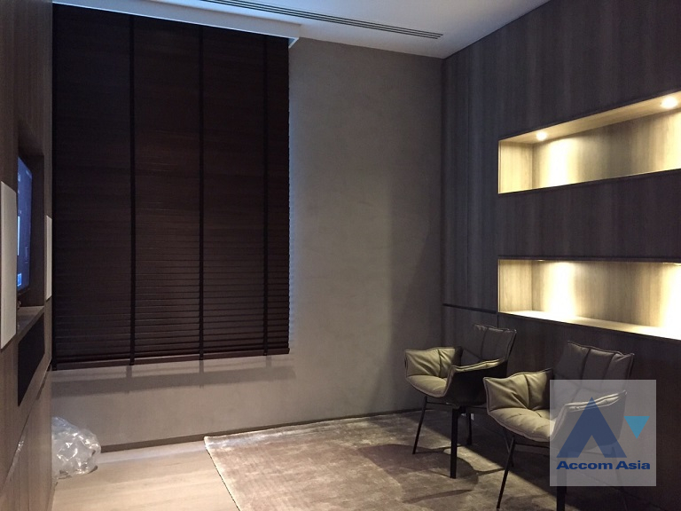 9  2 br Condominium For Rent in Ploenchit ,Bangkok BTS Ratchadamri at 185 Rajadamri AA41481