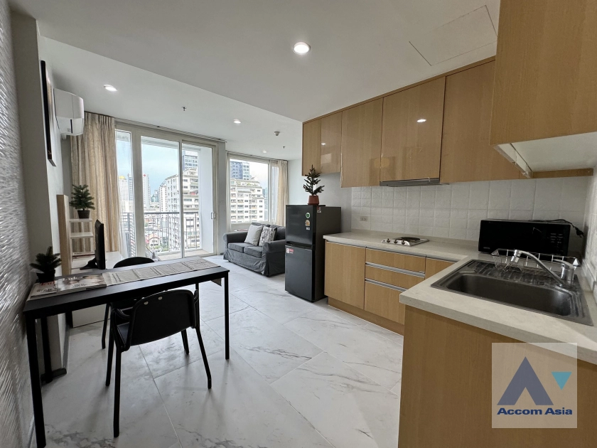  1 Bedroom  Condominium For Rent in Phaholyothin, Bangkok  near BTS Ratchathewi (AA41490)