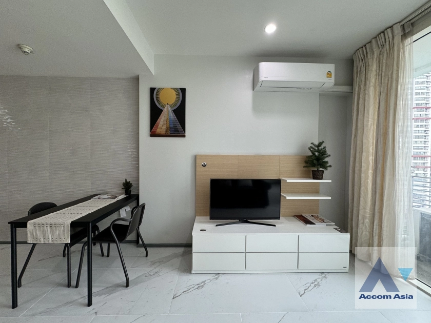  1 Bedroom  Condominium For Rent in Phaholyothin, Bangkok  near BTS Ratchathewi (AA41490)