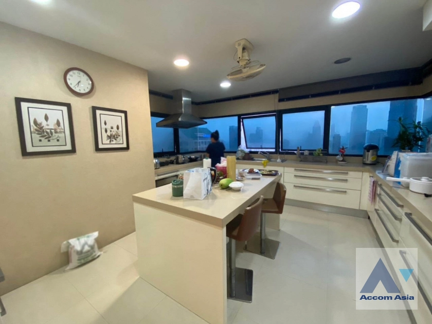 6  4 br Condominium For Sale in Sathorn ,Bangkok BTS Sala Daeng - MRT Lumphini at Sathorn Gardens AA41491