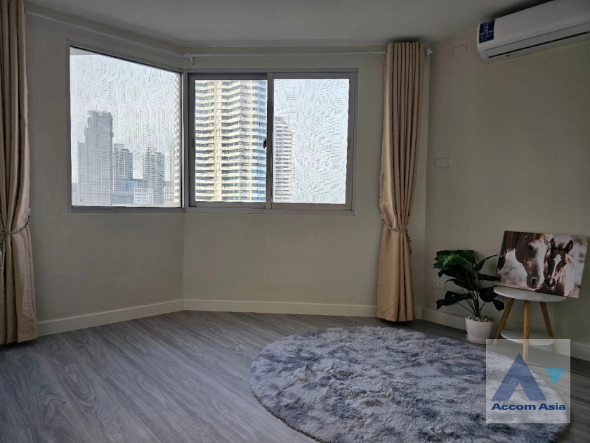 6  3 br Condominium For Sale in Sathorn ,Bangkok BRT Wat Dan at SV City Condominium AA41498