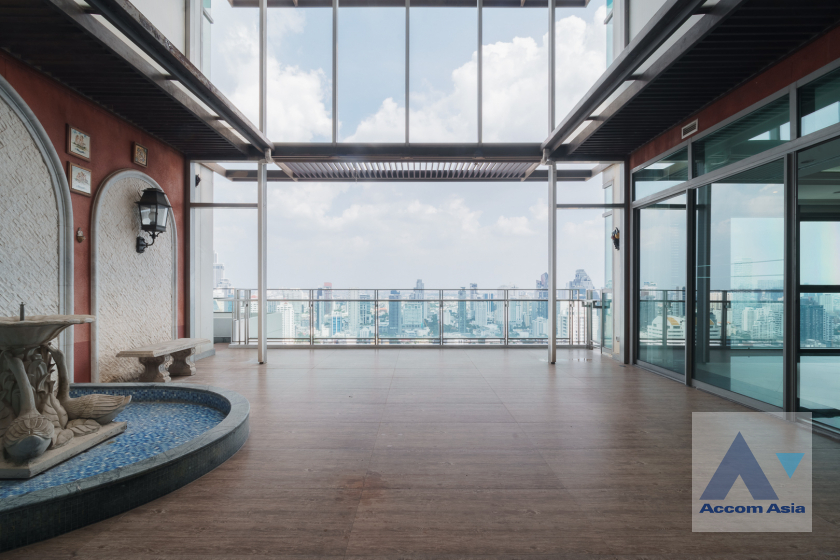 Huge Terrace, Penthouse condominium for rent in Sukhumvit at The Madison, Bangkok Code AA41519