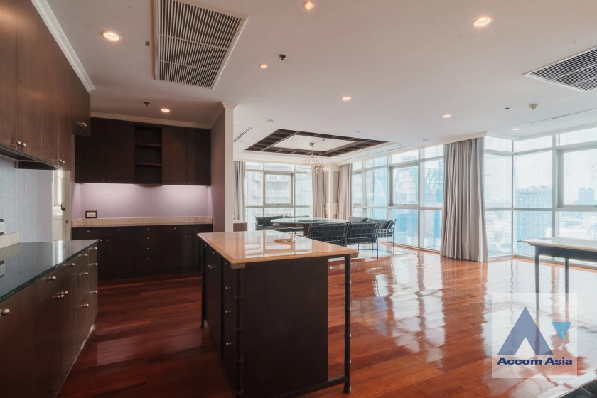 14  4 br Condominium For Sale in Sukhumvit ,Bangkok BTS Phrom Phong at The Madison AA41519