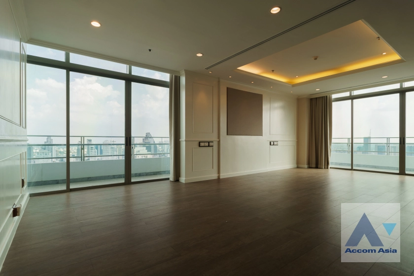 21  4 br Condominium For Sale in Sukhumvit ,Bangkok BTS Phrom Phong at The Madison AA41519