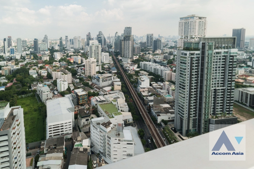 12  4 br Condominium For Sale in Sukhumvit ,Bangkok BTS Phrom Phong at The Madison AA41519