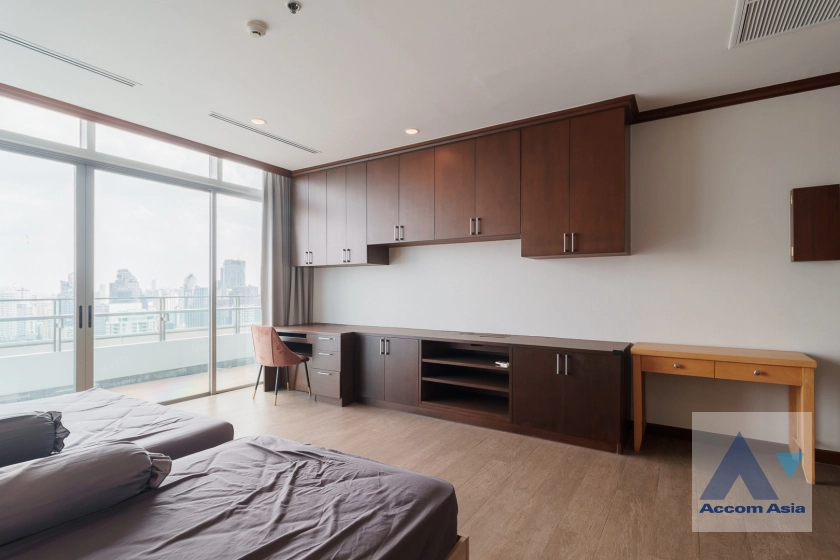 29  4 br Condominium For Sale in Sukhumvit ,Bangkok BTS Phrom Phong at The Madison AA41519