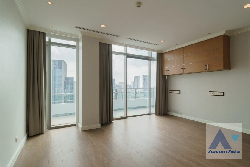 44  4 br Condominium For Sale in Sukhumvit ,Bangkok BTS Phrom Phong at The Madison AA41519