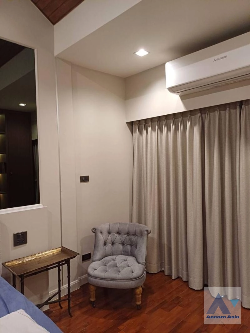 14  2 br Townhouse For Rent in pattanakarn ,Bangkok  AA41520