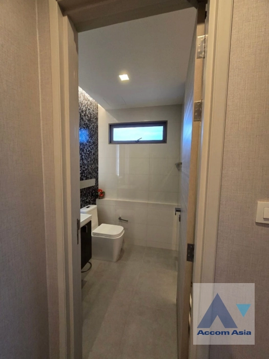 7  2 br Condominium For Rent in Sathorn ,Bangkok  at The Room Sathorn St Louis AA41522