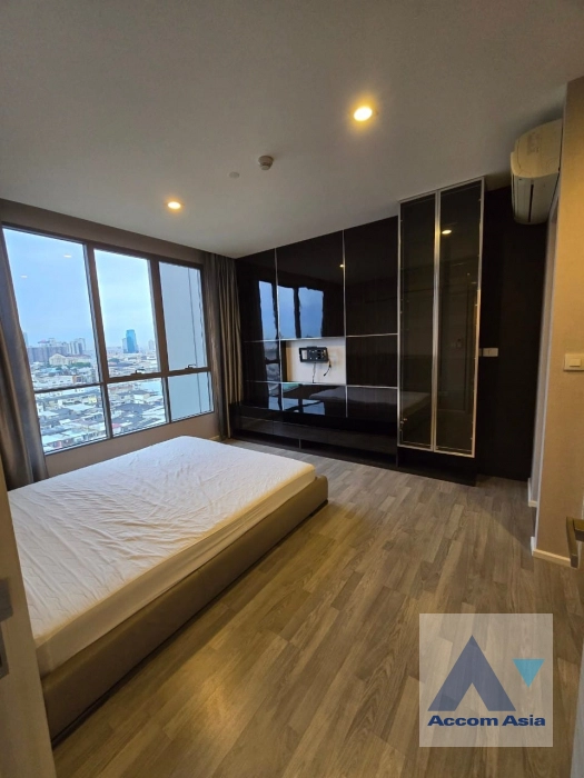 6  2 br Condominium For Rent in Sathorn ,Bangkok  at The Room Sathorn St Louis AA41522