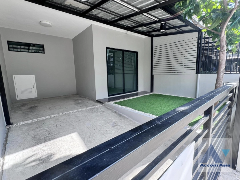 9  2 br Townhouse For Rent in Pattanakarn ,Bangkok  at The Connect Pattanakarn 38 AA41523